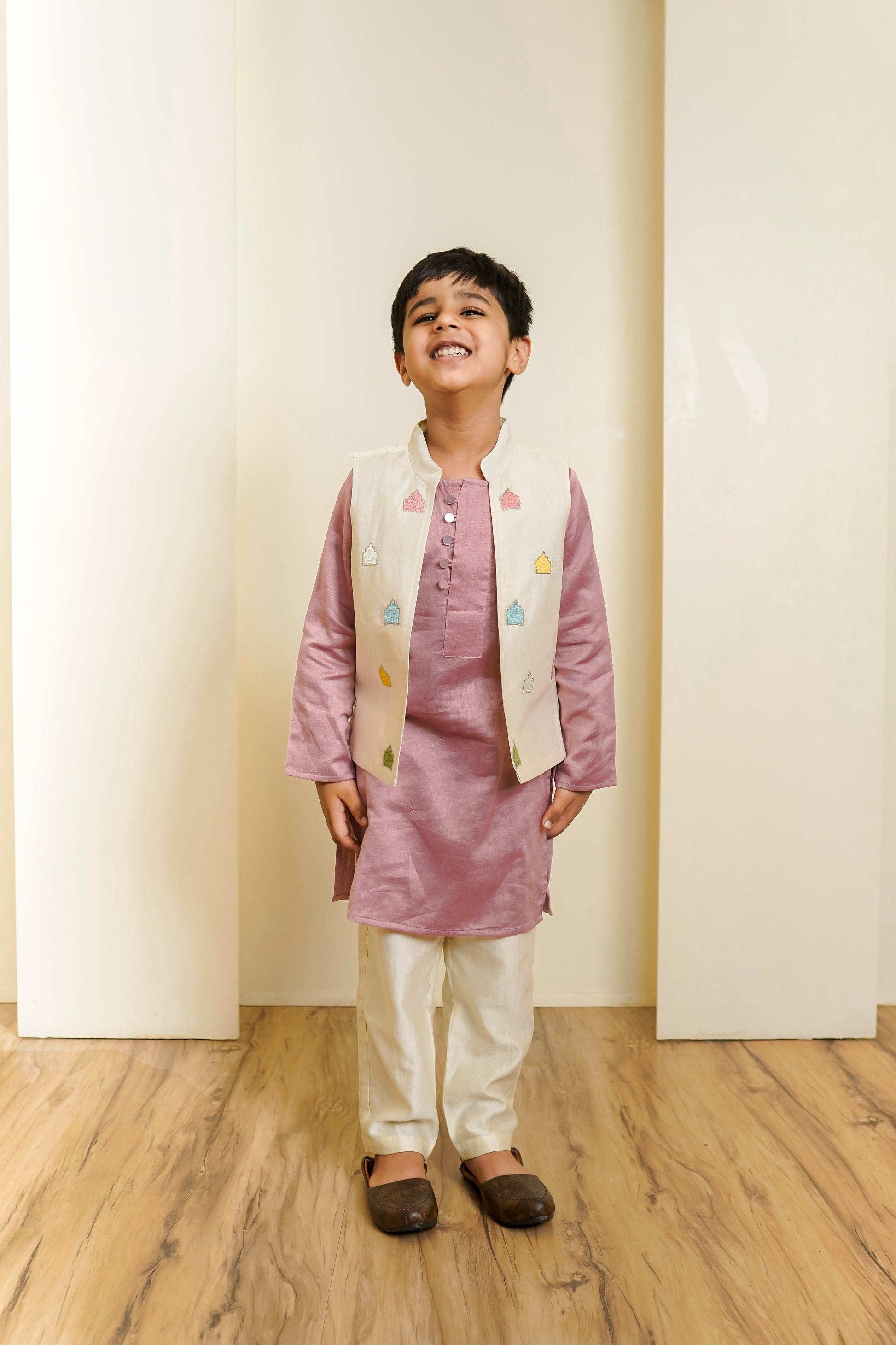 JHAROKHA BUNDI PANT SET