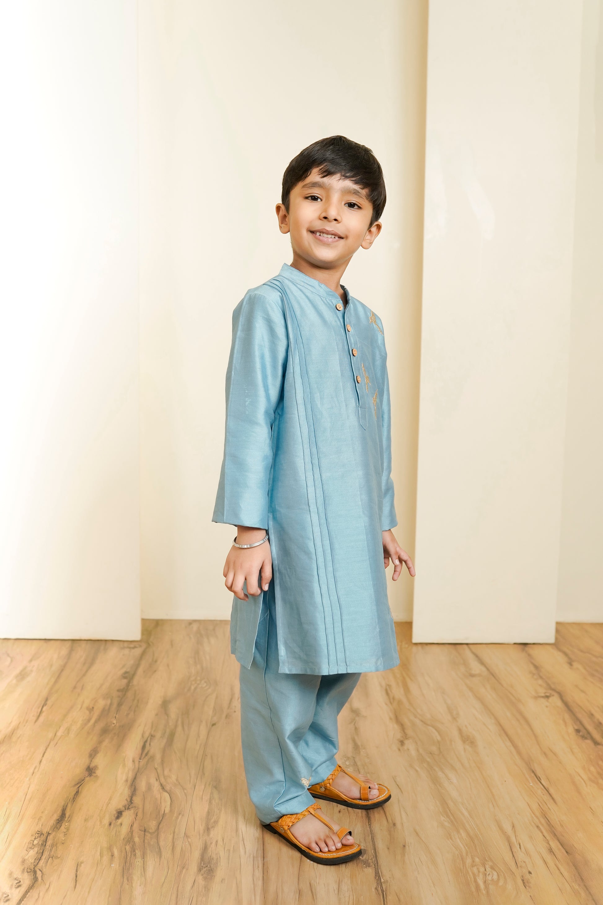 CHIDIYA UDD KURTA PANT SET