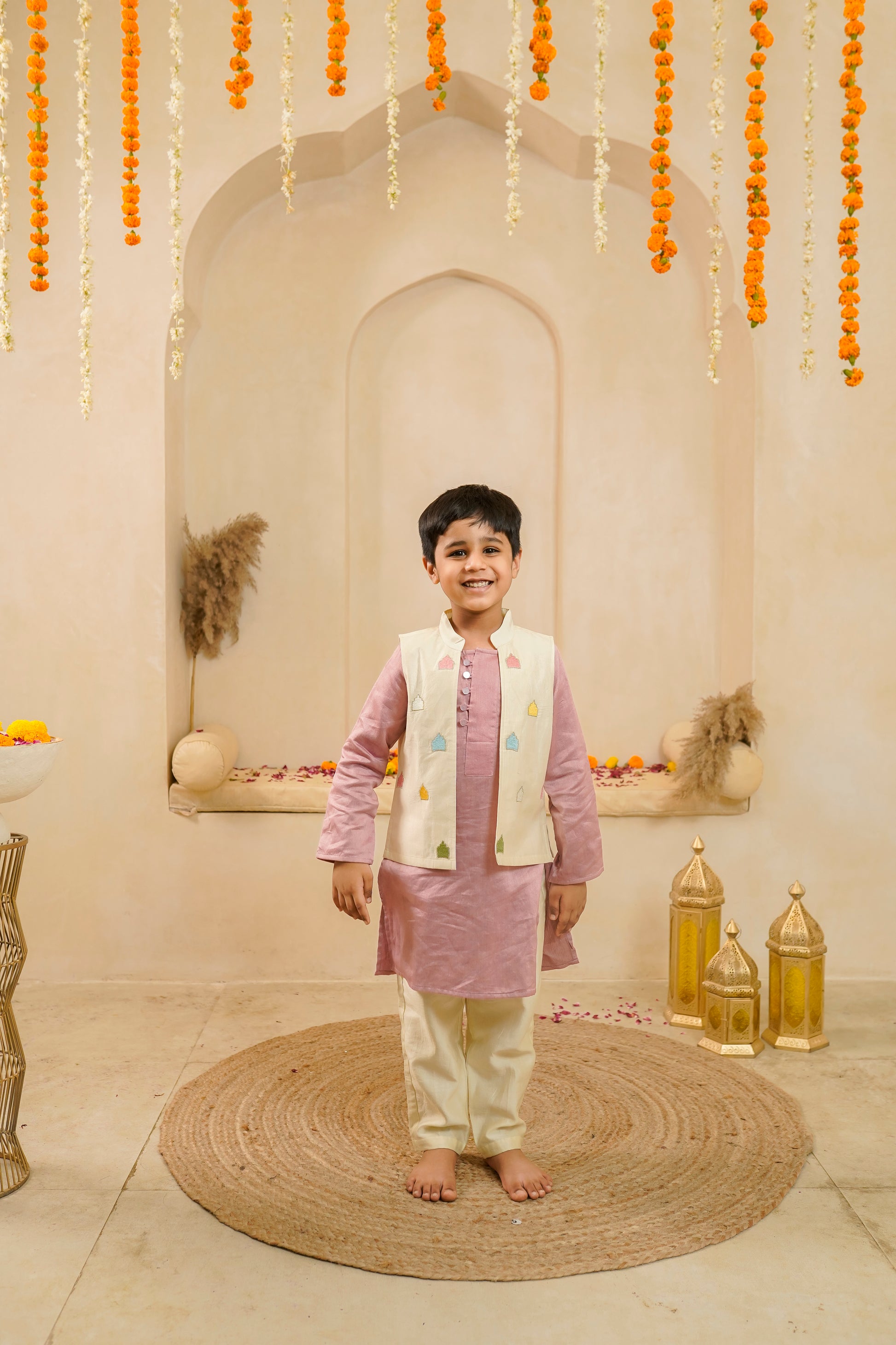 JHAROKHA BUNDI PANT SET