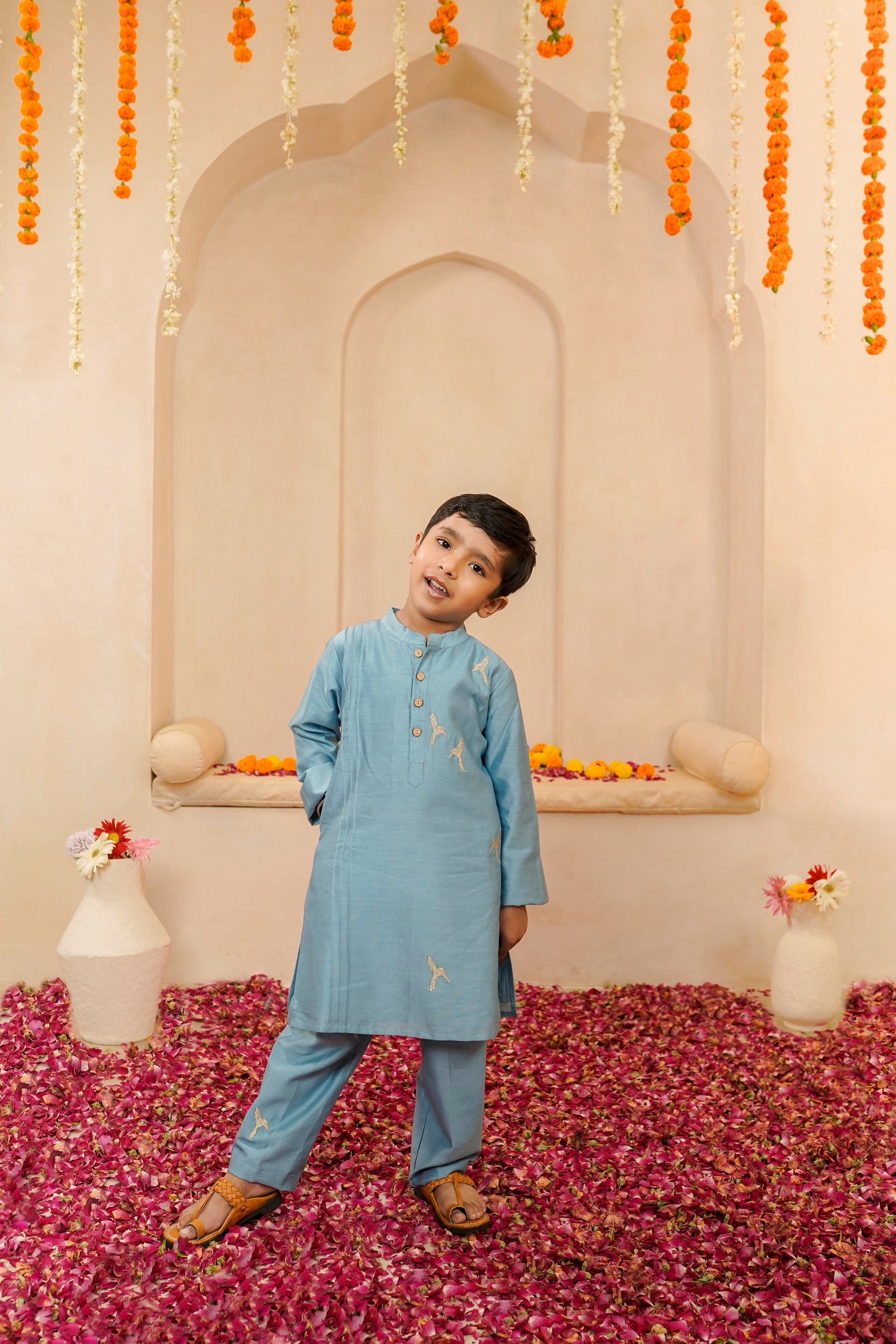 CHIDIYA UDD KURTA PANT SET